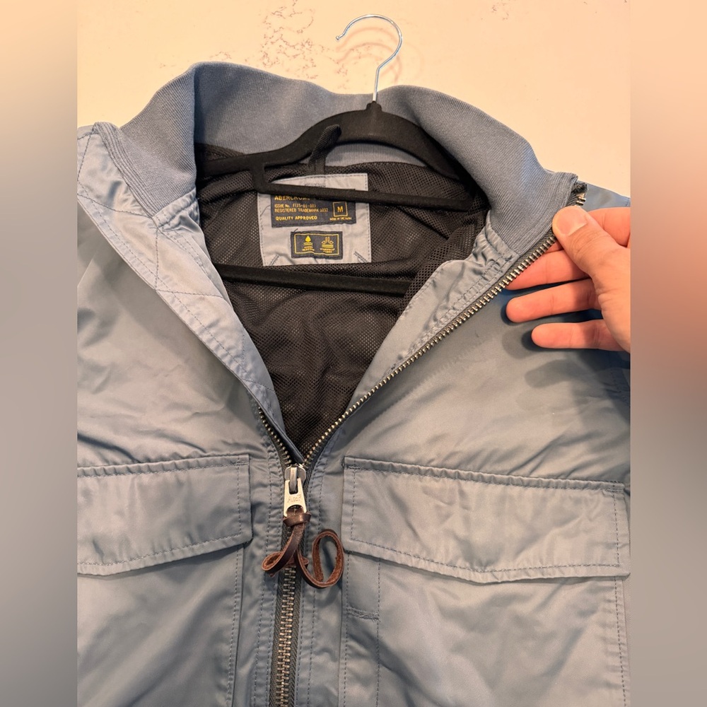 A&F Abercrombie & Fitch lightweight nylon jacket - Picture 5 of 12